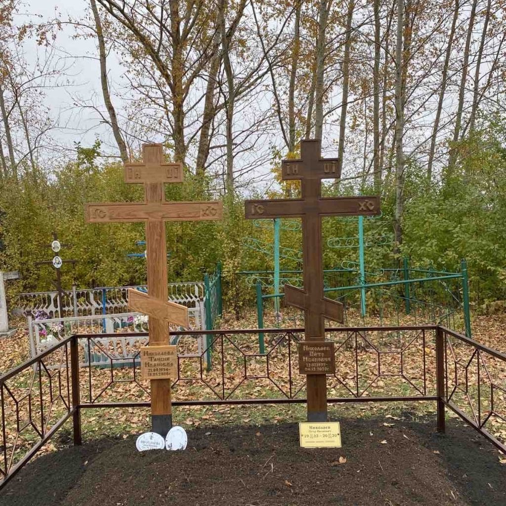 Крест на могилу Дубовый Арт. №19